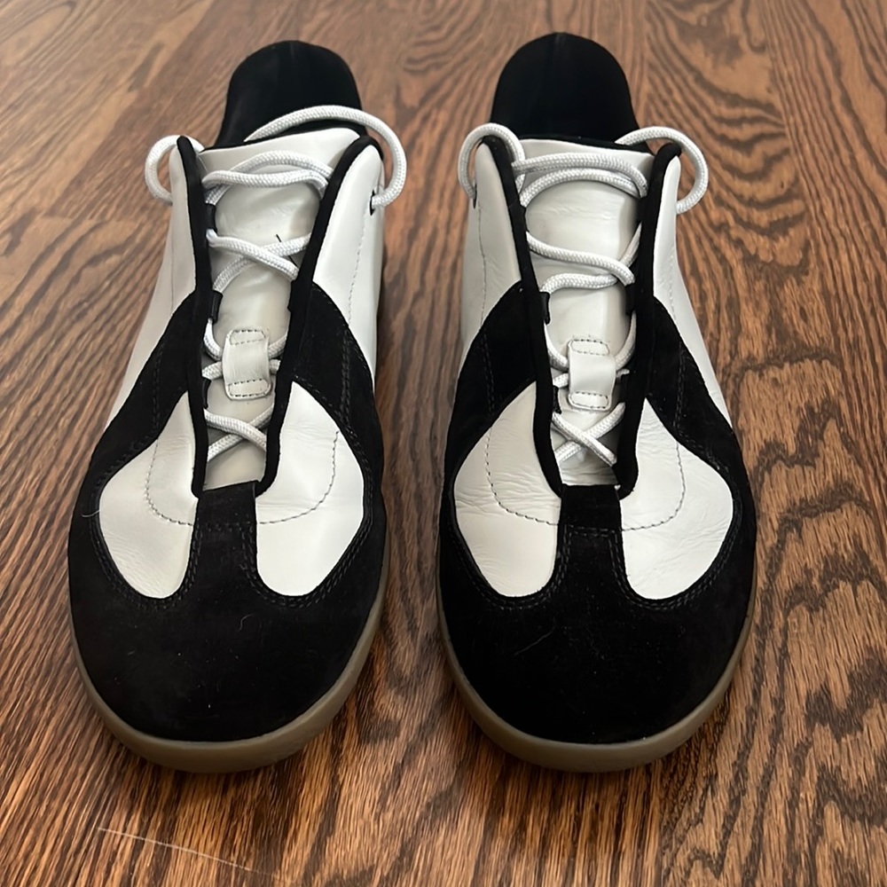 Gucci Sneakers…Mens Size 11.5 (fits size 12)